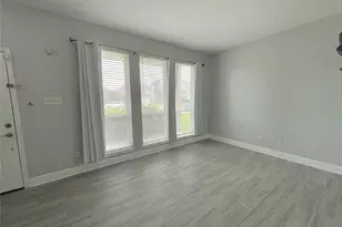 8919 Diamond Lake Ln, Houston, TX 77083 - Photo 7
