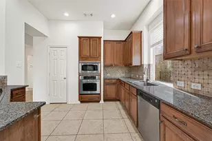 74 E Arbor Camp Cir, The Woodlands, TX 77389 - Photo 11