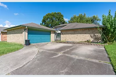 9731 Shell Rock Road, La Porte, TX 77571 - Photo 1