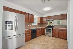 9731 Shell Rock Rd, La Porte, TX 77571 - Photo 3