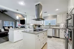 2235 Round Lake Dr, Houston, TX 77077 - Photo 11