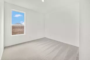 3110 Emerald Hills Dr, Angleton, TX 77515 - Photo 9