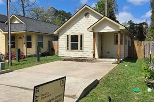 16928 W Ivanhoe, Montgomery, TX 77316 - Photo 1