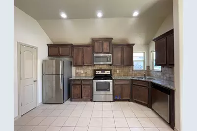 16928 W Ivanhoe, Montgomery, TX 77316 - Photo 5