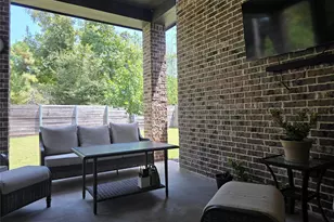 17163 Crimson Crest Dr, Conroe, TX 77302 - Photo 7
