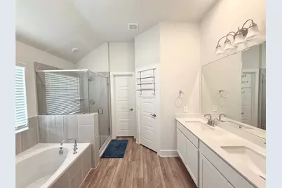 10325 S Goshawk Trail, Conroe, TX 77385 - Photo 7