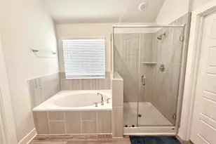 10325 S Goshawk Trl, Conroe, TX 77385 - Photo 9