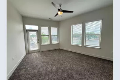 641 W Crosstimbers Street #B8.211, Houston, TX 77018 - Photo 7