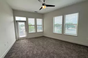 641 W Crosstimbers St, Houston, TX 77018 - Photo 7