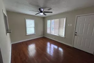 7918 Woodlyn Rd, Houston, TX 77028 - Photo 3