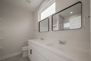 918 St Clair St, Houston, TX 77088 - Photo 23