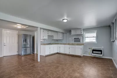 7814 Channelview Drive, Galveston, TX 77554 - Photo 11