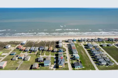 148 Howard Avenue, Surfside Beach, TX 77541 - Photo 3