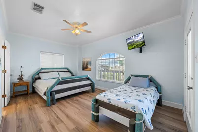 148 Howard Avenue, Surfside Beach, TX 77541 - Photo 9