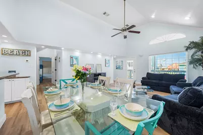 148 Howard Avenue, Surfside Beach, TX 77541 - Photo 7