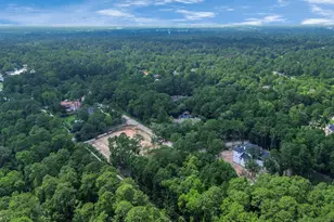 22 Majestic Falls Dr, Kingwood, TX 77339 - Photo 7