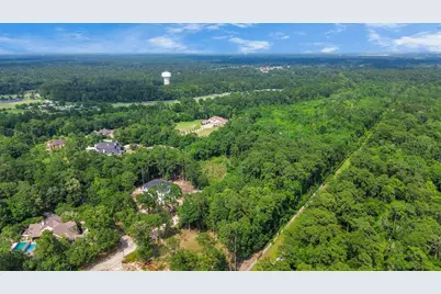 22 Majestic Falls Drive, Kingwood, TX 77339 - Photo 5