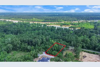 22 Majestic Falls Drive, Kingwood, TX 77339 - Photo 3