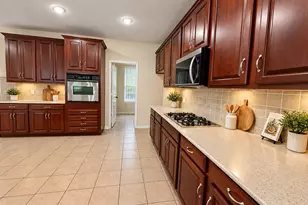 16719 Bending Creek Ln, Friendswood, TX 77546 - Photo 13