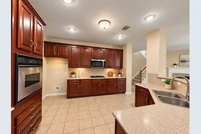 16719 Bending Creek Lane, Friendswood, TX 77546 - Photo 17