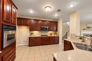 16719 Bending Creek Ln, Friendswood, TX 77546 - Photo 17