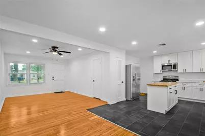 1506 14th Avenue N, Texas City, TX 77590 - Photo 5