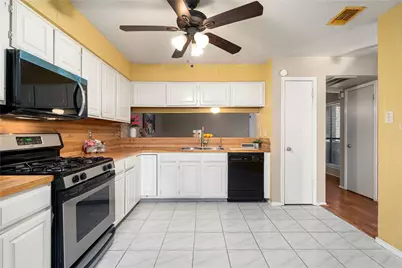 9306 Bristlebrook Drive, Houston, TX 77083 - Photo 11