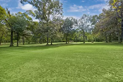 906 Valley Commons Drive, Huffman, TX 77336 - Photo 37