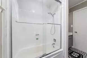 610 Seashell Dr, Freeport, TX 77541 - Photo 25
