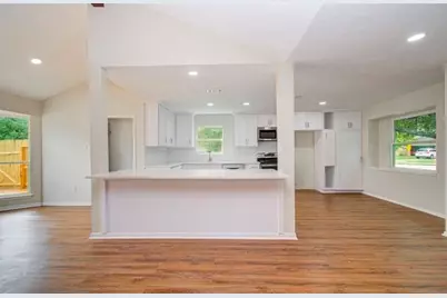 2227 Cherry Bend Dr, Houston, TX 77077 - Photo 19