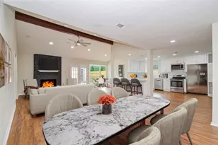 2227 Cherry Bend Dr, Houston, TX 77077 - Photo 9