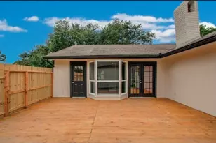 2227 Cherry Bend Dr, Houston, TX 77077 - Photo 23
