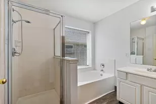 10638 Desert Springs Cir, Houston, TX 77095 - Photo 15