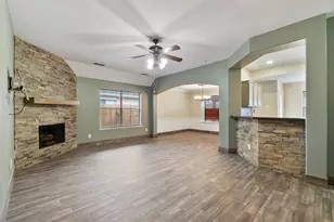 10638 Desert Springs Cir, Houston, TX 77095 - Photo 5