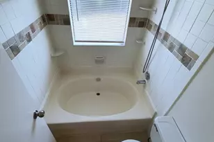 7900 Bissonnet St, Houston, TX 77074 - Photo 11