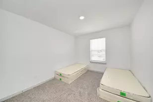 9810 Palm Royal Dr, Baytown, TX 77521 - Photo 19