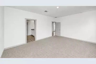 9810 Palm Royal Drive, Baytown, TX 77521 - Photo 11