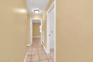 8830 Laura Koppe Rd, Houston, TX 77078 - Photo 9