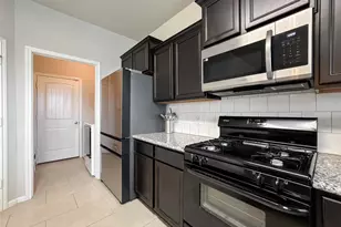 2 Eagle Lake Ct, Manvel, TX 77578 - Photo 9