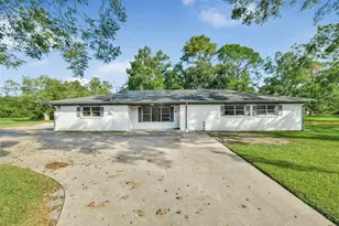 319 E South St, Alvin, TX 77511 - Photo 1