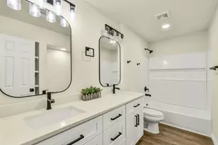 319 E South St, Alvin, TX 77511 - Photo 25