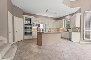 5038 Huntwick Parc Ct, Houston, TX 77069 - Photo 13