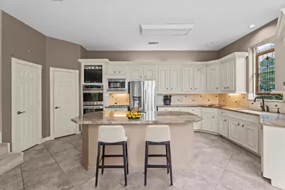 5038 Huntwick Parc Court, Houston, TX 77069 - Photo 11