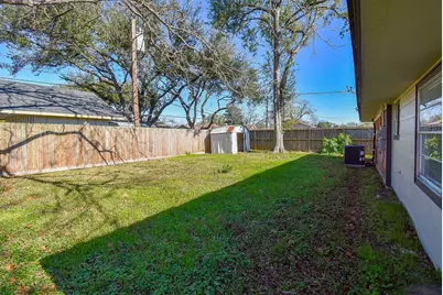 514 Peach Spring Drive, Houston, TX 77037 - Photo 19