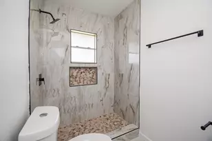 514 Peach Spring Dr, Houston, TX 77037 - Photo 11