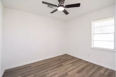 514 Peach Spring Drive, Houston, TX 77037 - Photo 15