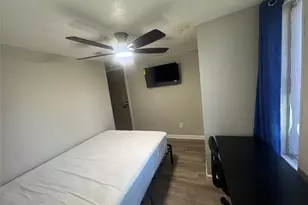 5838 Reed Rd, Houston, TX 77033 - Photo 5