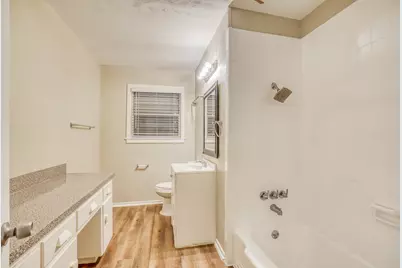 1610 13th Avenue N, Texas City, TX 77590 - Photo 15