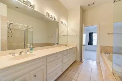2710 Hullsmith Drive #402, Houston, TX 77063 - Photo 29