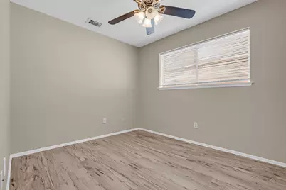 11827 Brook Meadows Lane, Meadows Place, TX 77477 - Photo 23